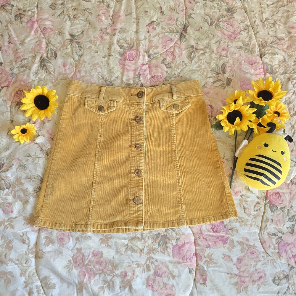 mustard corduroy fall mini skirt 🍁🧡